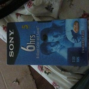 Sony 6 hours brilliant Color and Sound